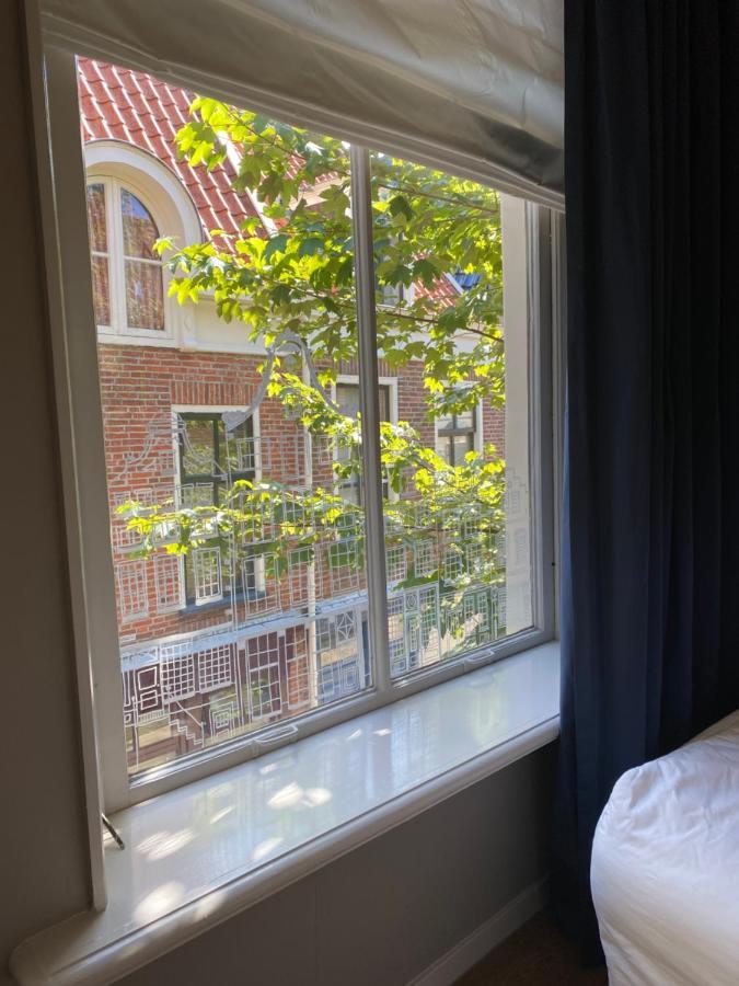 Heritage 17Th Century City Apartment Monsieur Philippe Leeuwarden Exteriör bild