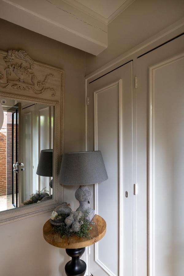 Heritage 17Th Century City Apartment Monsieur Philippe Leeuwarden Exteriör bild