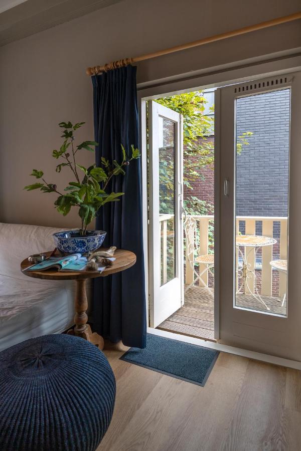 Heritage 17Th Century City Apartment Monsieur Philippe Leeuwarden Exteriör bild