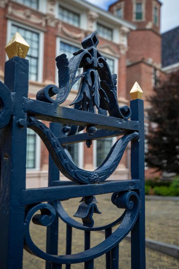 Heritage 17Th Century City Apartment Monsieur Philippe Leeuwarden Exteriör bild