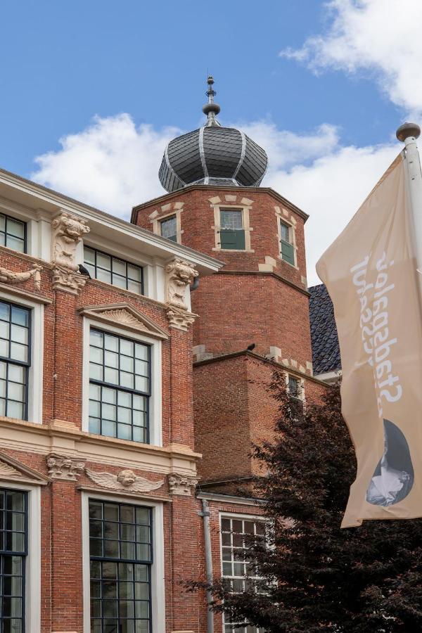 Heritage 17Th Century City Apartment Monsieur Philippe Leeuwarden Exteriör bild
